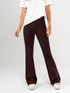 Ref: 0610415 Pantalón flare stretch, tipo legging, detalle en pretina, tiro alto, tono café