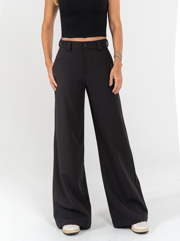 Ref: 0620133 Pantalón palazzo, sin prenses, stretch, tejido plano liviano, tiro alto, tono negro.