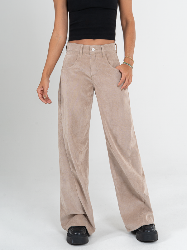 Ref: 0620159 Pantalón wide leg, rígido, en corduroy, tiro medio, tono arena