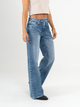 Ref: 065557 Jean Mom Flare, rígido, tiro alto, tono azul medio, detalle en pretina