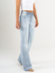 Ref: 065635 Jean flare stretch, bota ancha, botones expuestos, tiro alto, tono azul claro