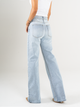 Ref: 065635 Jean flare stretch, bota ancha, botones expuestos, tiro alto, tono azul claro