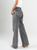 Ref: 065675 Jean mom flare, rígido, tiro alto, tono gris medio