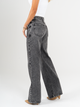 Ref: 065786 Jean mom flare, rígido, tiro alto, tono gris medio, detalle en pretina