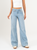 Ref: 065799 Jean mom Flare, rígido, tiro medio, detalle en pretina, tono azul medio