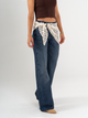 Ref: 065851 Jean mom Flare, rígido, tiro medio, con detalle de pañuelo tejido, tono azul oscuro