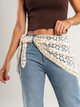 Ref: 065852 Jean mom Flare, rígido, tiro medio, con detalle de pañuelo tejido, tono azul medio