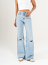 Ref: 065878 Jean mom Flare, rígido, tiro medio, tono azul medio con rotos