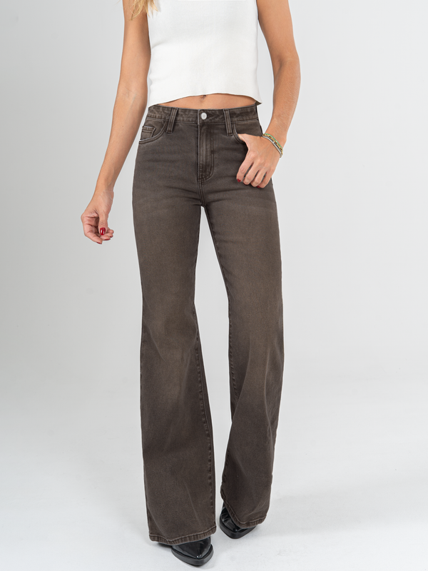 Ref: 065980 Jean flare stretch, bota ancha, tiro alto, tono cafe.
