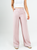 Ref: 069631 Pantalón mom flare, tejido plano liviano, tiro alto, detalle delantero, tono rosa