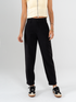 Ref: 069705 Pantalón slouchy, sin prenses, tejido liviano, tiro alto, tono negro, bolsillo ribete