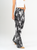 Ref: 069720 Pantalón straight leg, rígido, tiro alto, estampado, tono negro