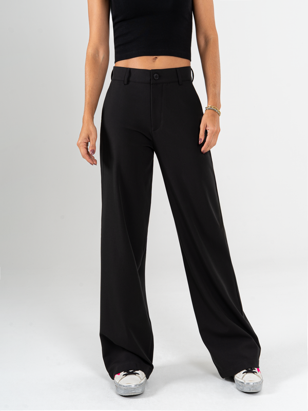 Ref: 069791 Pantalón straight leg, sin prenses, tejido plano liviano, tiro alto, stretch, tono negro.