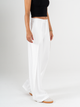 Ref: 069856 Pantalón mom flare, sobrepuesto delantero, tejido plano liviano, tiro alto, tono ivory