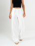 Ref: 069856 Pantalón mom flare, sobrepuesto delantero, tejido plano liviano, tiro alto, tono ivory