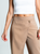 Ref: 069880 Pantalón mom flare, sobrepuesto delantero, tejido plano liviano, tiro alto, tono caqui