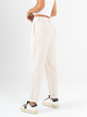 Ref: 069953  Pantalón slouchy, sin prense, tejido plano liviano, tiro alto, tono arena