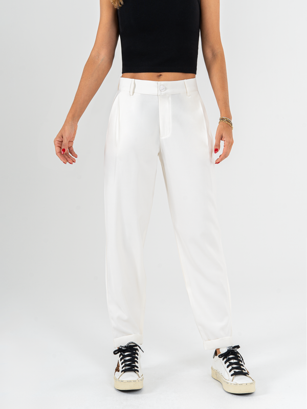 Ref: 069956 Pantalón slouchy, prenses, tejido liviano, tiro alto, tono ivory.