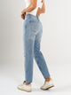 Ref: 065855 Jean Mom fit, rígido, tiro alto, tono azul medio claro con rotos