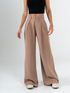 Ref: 069919 Pantalón palazo, con prenses, tejido plano liviano, tiro alto, tono café