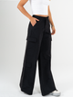 Ref: 069909 Pantalón palazzo cargo liviano, tono negro, silueta amplia, tiro alto