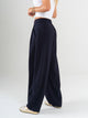 Ref: 069765 Pantalón barrel, tejido plano liviano, tiro alto, con prenses, tono azul