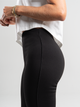 Ref: 0610374 Pantalón flare stretch, tipo legging, vivo en costado, tiro alto, tono negro