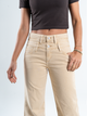 Ref: 069845 Pantalón mom flare, rígido, tiro alto, tono caqui con desgaste, detalle en pretina
