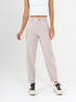 Ref: 069908 Pantalón slouchy, sin prense, tejido plano liviano, stretch, tiro alto, detalle en pretina, tono arena