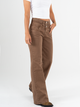 Ref: 069844 Pantalón mom flare, rígido, tiro alto, tono moca, detalle en pretina