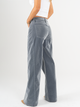 Ref: 065858 Jean mom flare, confort, denim velvet, acabado terciopelo, tiro alto, tono gris