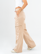 Ref: 069550 Pantalón cargo, straight leg, tejido plano liviano, detalle cierres, bolsillo laterales tono camel